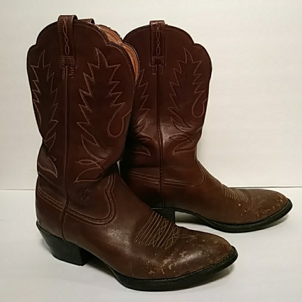Ariat leather cowboy boots